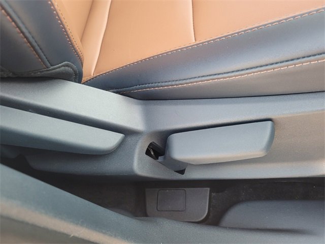 Used 2022 Ford Maverick Lariat image 17