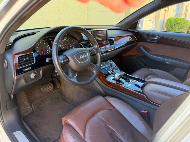 Used 2011 Audi A8 L 4.2 image 28