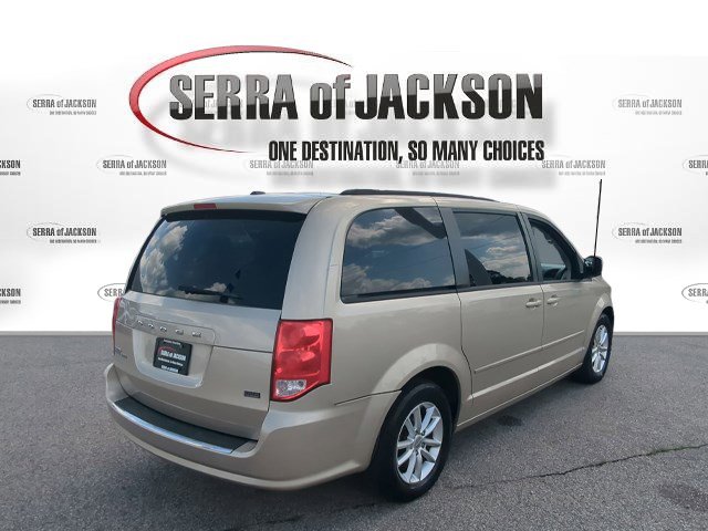 Used 2013 Dodge Grand Caravan SXT w/ UConnect Hands-Free Group FWD image 8