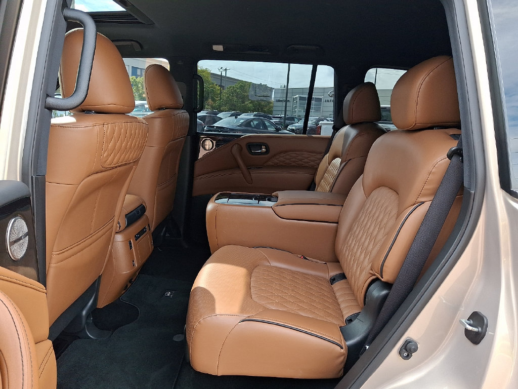 Certified 2024 INFINITI QX80 Sensory AWD/4WD image 11