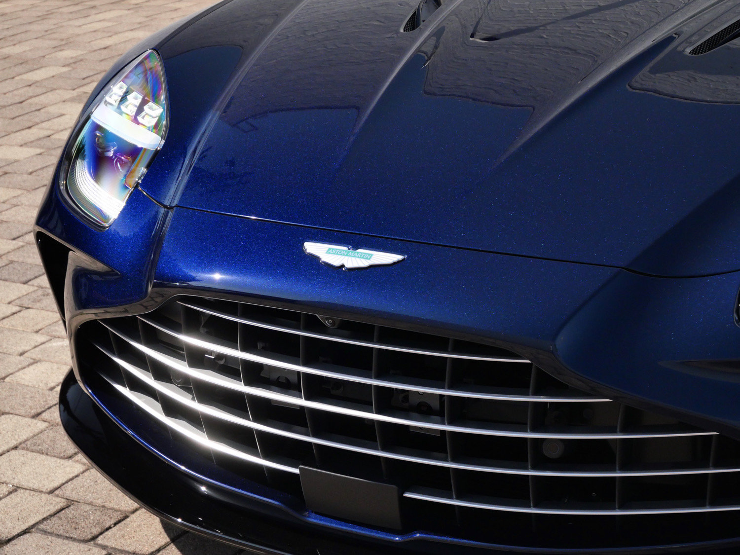 New 2026 Aston Martin V8 Vantage S RWD image 21