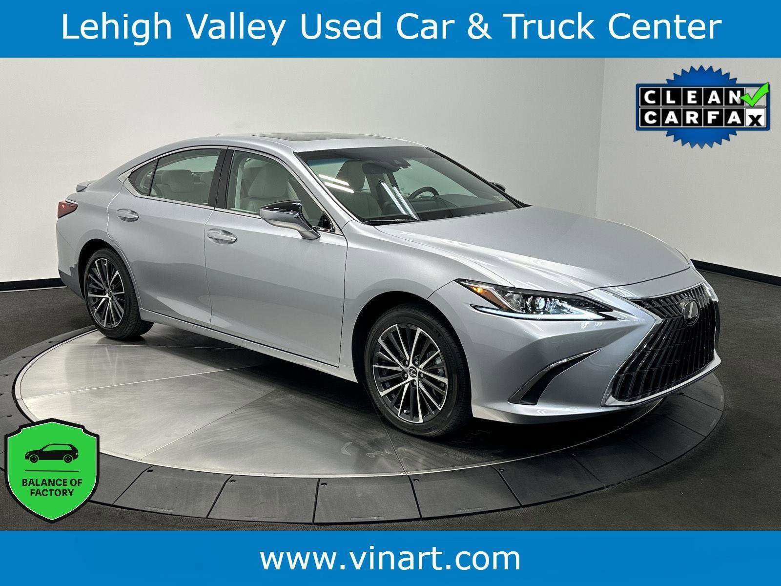 Used 2025 Lexus ES 300h w/ Premium Package