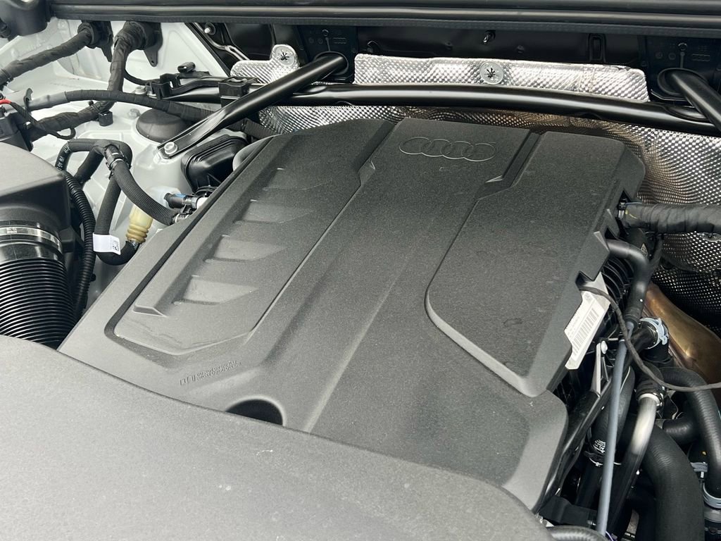 Certified 2025 Audi Q5 Premium image 10