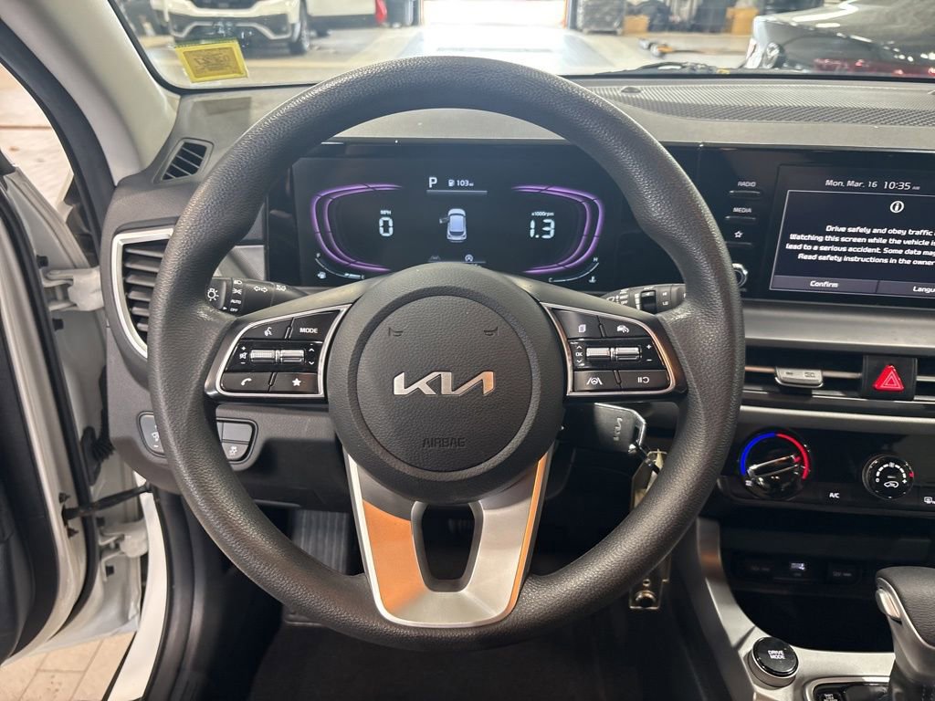 Certified 2024 Kia Seltos LX image 12