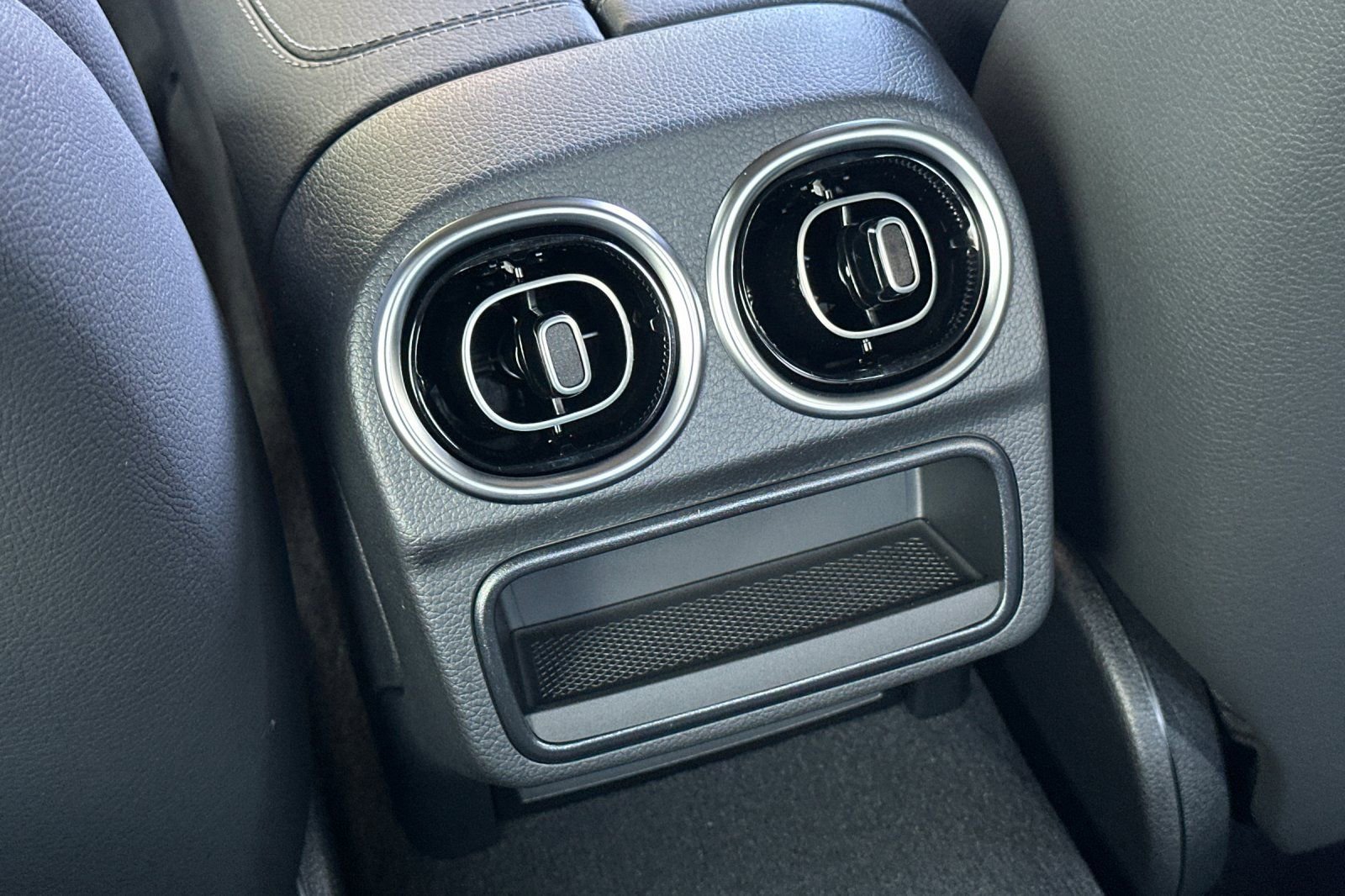 New 2025 Mercedes-Benz C 300 Sedan image 25