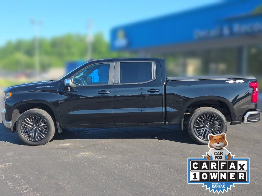 Used 2022 Chevrolet Silverado 1500 LT w/ Safety Package AWD/4WD video 3