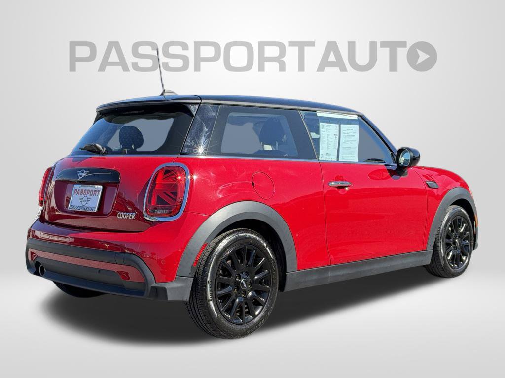 Used 2024 MINI Cooper 2-Door Hardtop FWD image 10