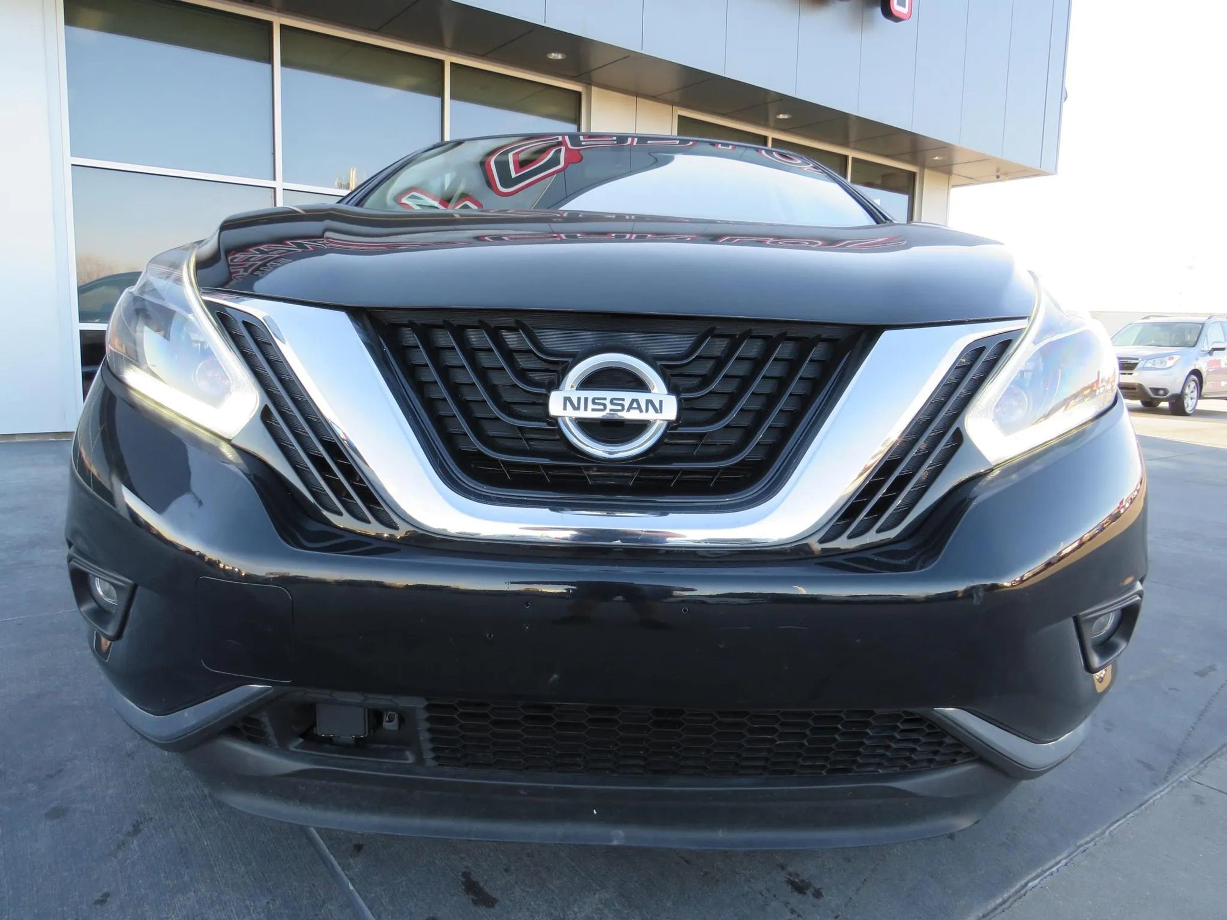 Used 2018 Nissan Murano S image 2