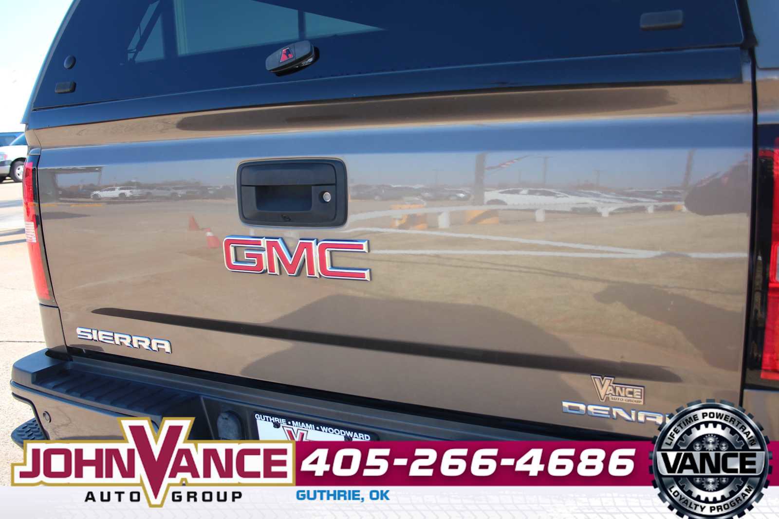 Used 2015 GMC Sierra 2500 Denali w/ Duramax Plus Package image 12