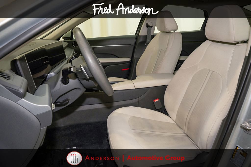 Used 2025 Hyundai Sonata SEL FWD image 9