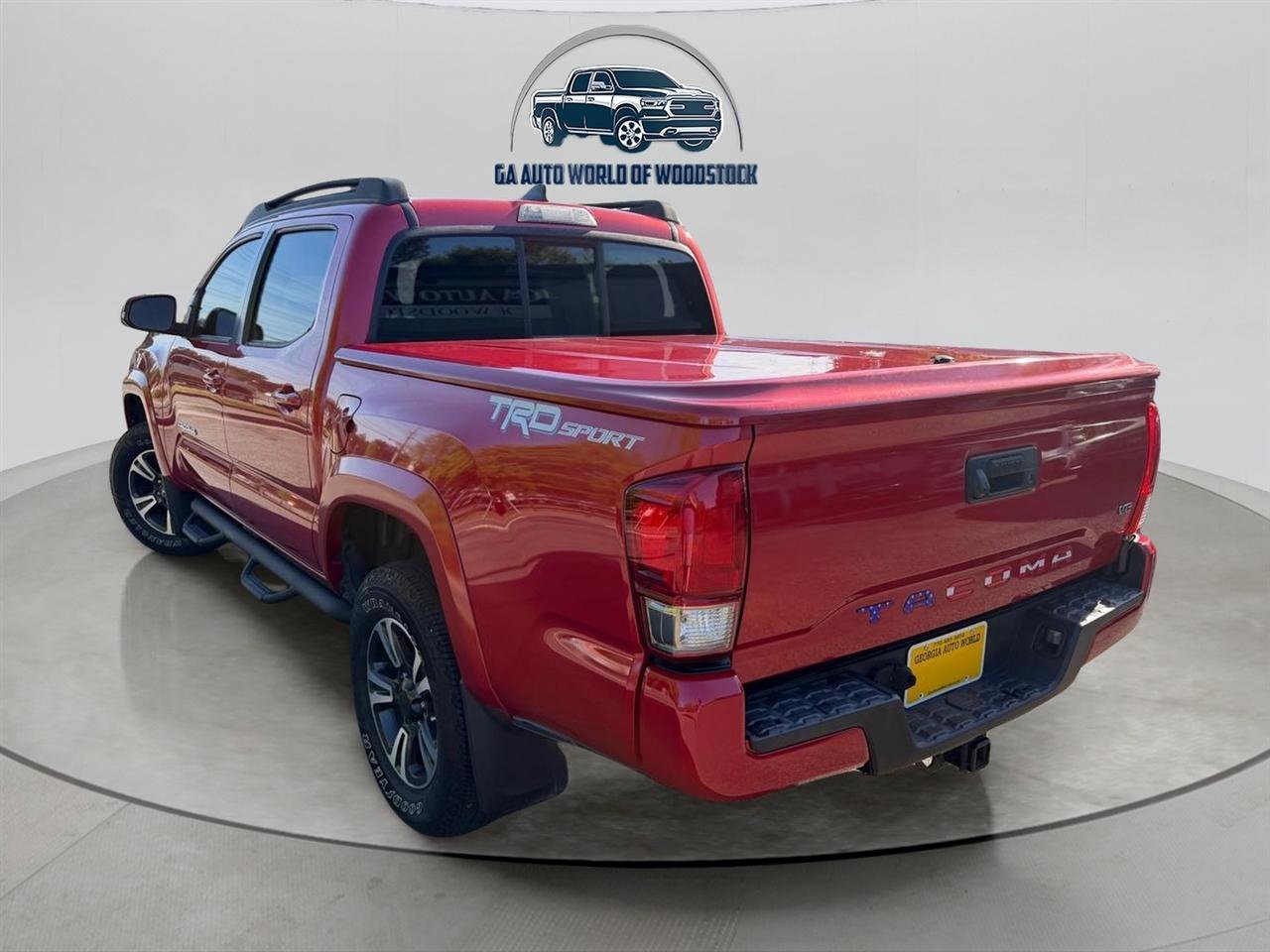 Used 2016 Toyota Tacoma TRD Sport w/ Towing Package RWD image 4