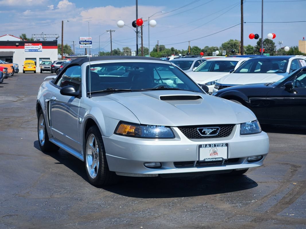 Used 2004 Ford Mustang GT RWD image 5