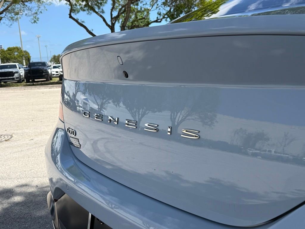 Used 2023 Genesis G70 2.0T w/ Sport Prestige Package RWD image 31