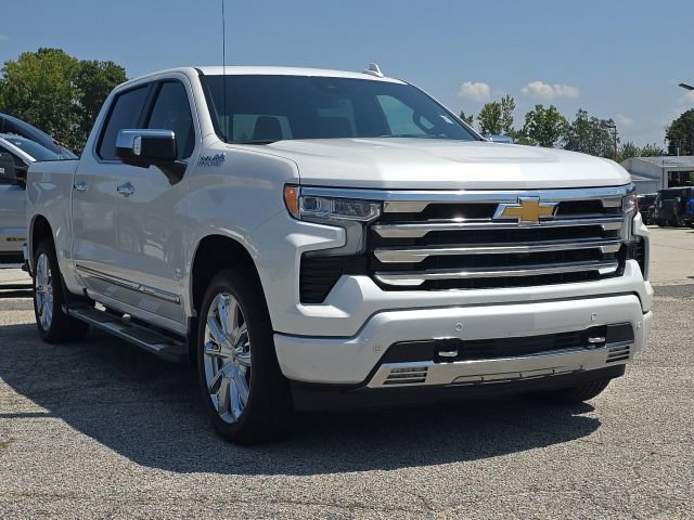 Used 2024 Chevrolet Silverado 1500 High Country w/ High Country Premium Package AWD/4WD image 7