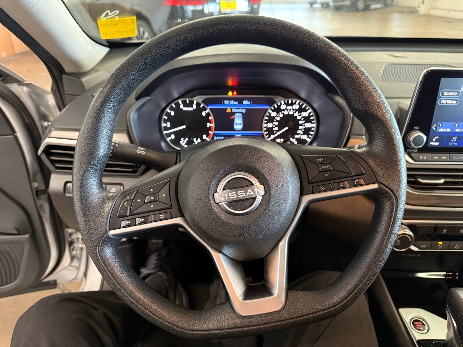 Used 2024 Nissan Altima 2.5 SV image 16