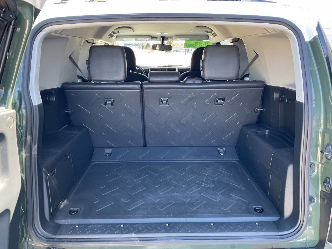 Used 2011 Toyota FJ Cruiser 4WD w/ Convenience Pkg image 30