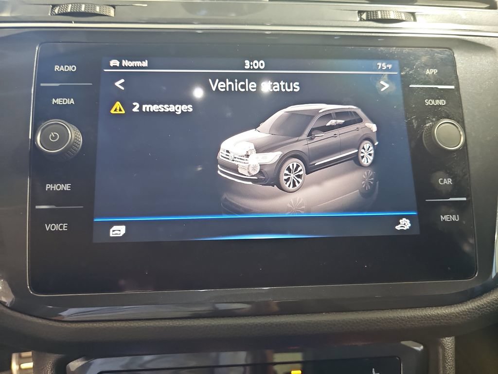 Used 2023 Volkswagen Tiguan SE R-Line AWD/4WD image 21
