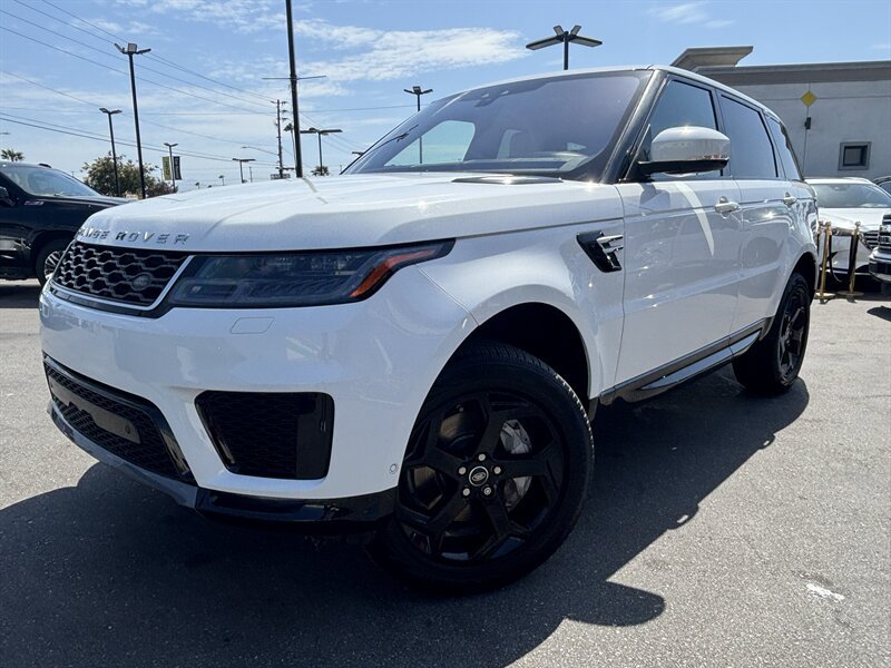Used 2018 Land Rover Range Rover Sport HSE AWD/4WD image 12
