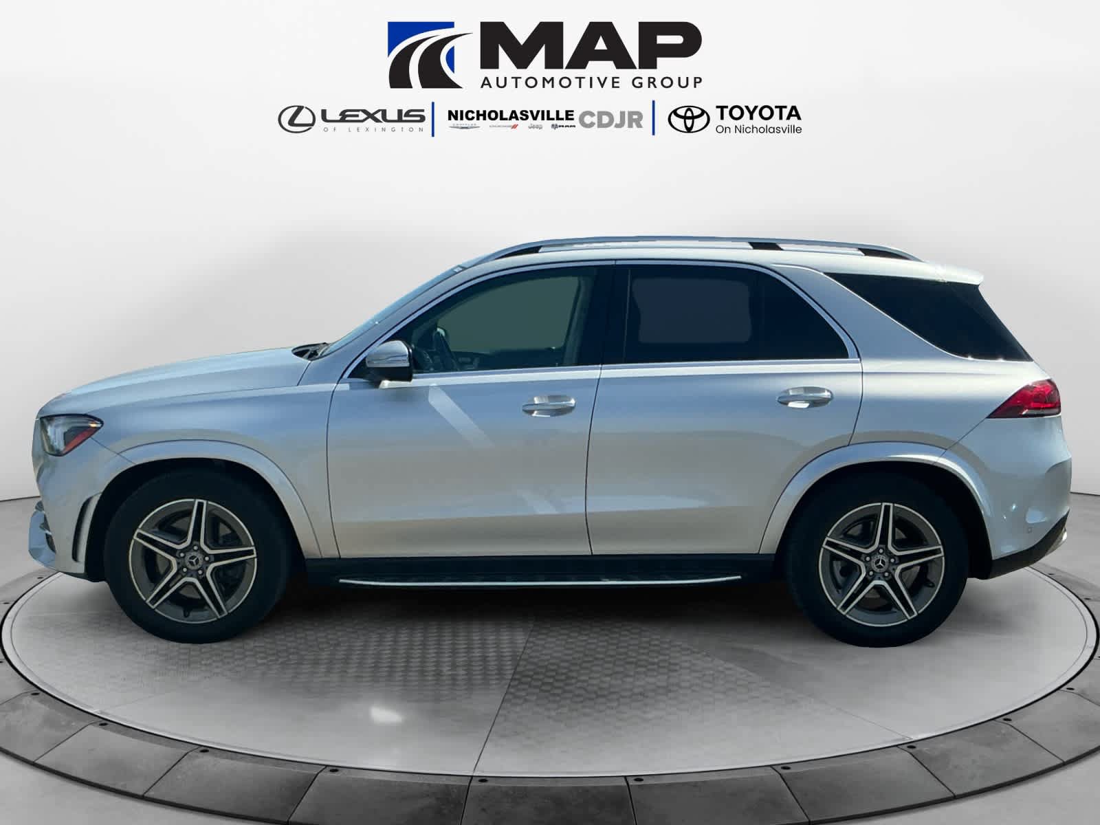 Used 2021 Mercedes-Benz GLE 450 4MATIC image 2