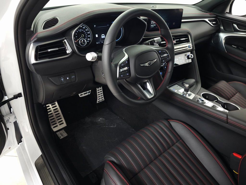 Used 2025 Genesis G70 3.3T Advanced image 11
