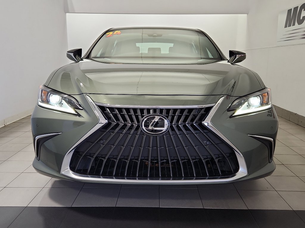 Used 2024 Lexus ES 350 Premium w/ Premium Package image 3