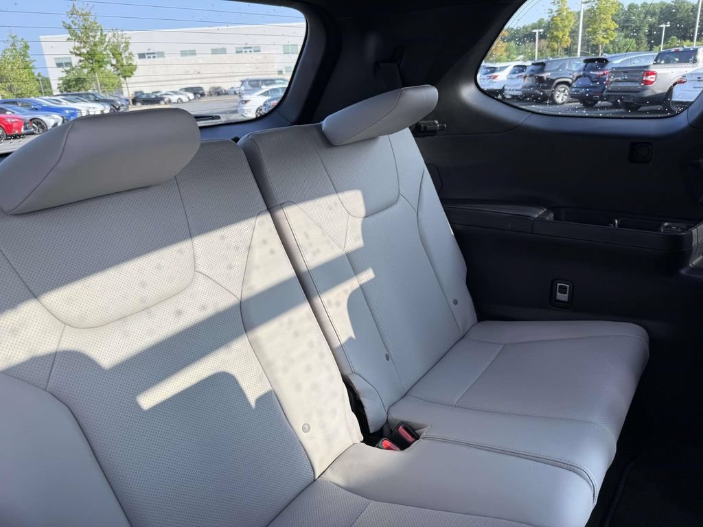 Used 2025 Lexus TX 350 AWD w/ Technology Package image 17