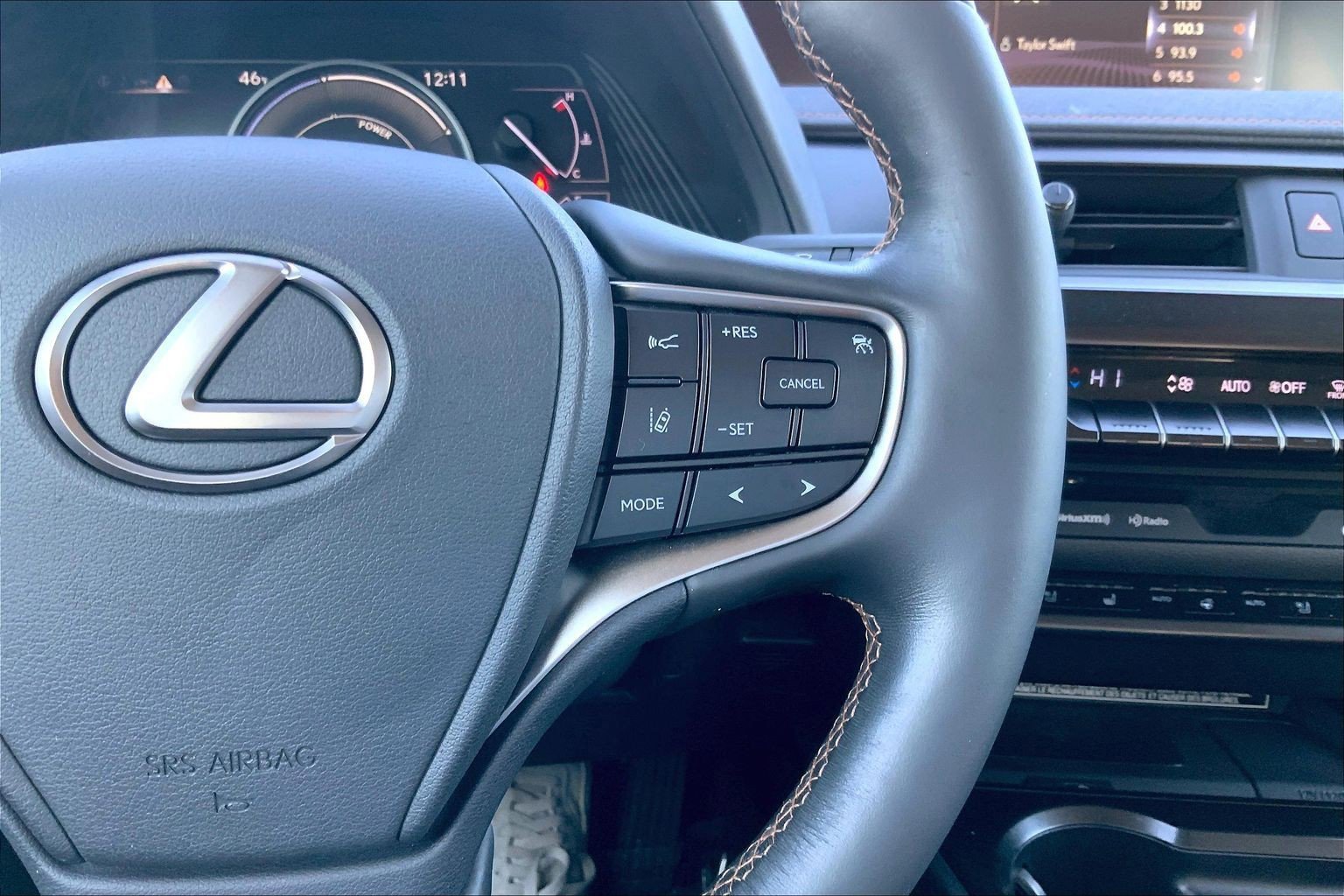 Used 2019 Lexus UX 250h image 23