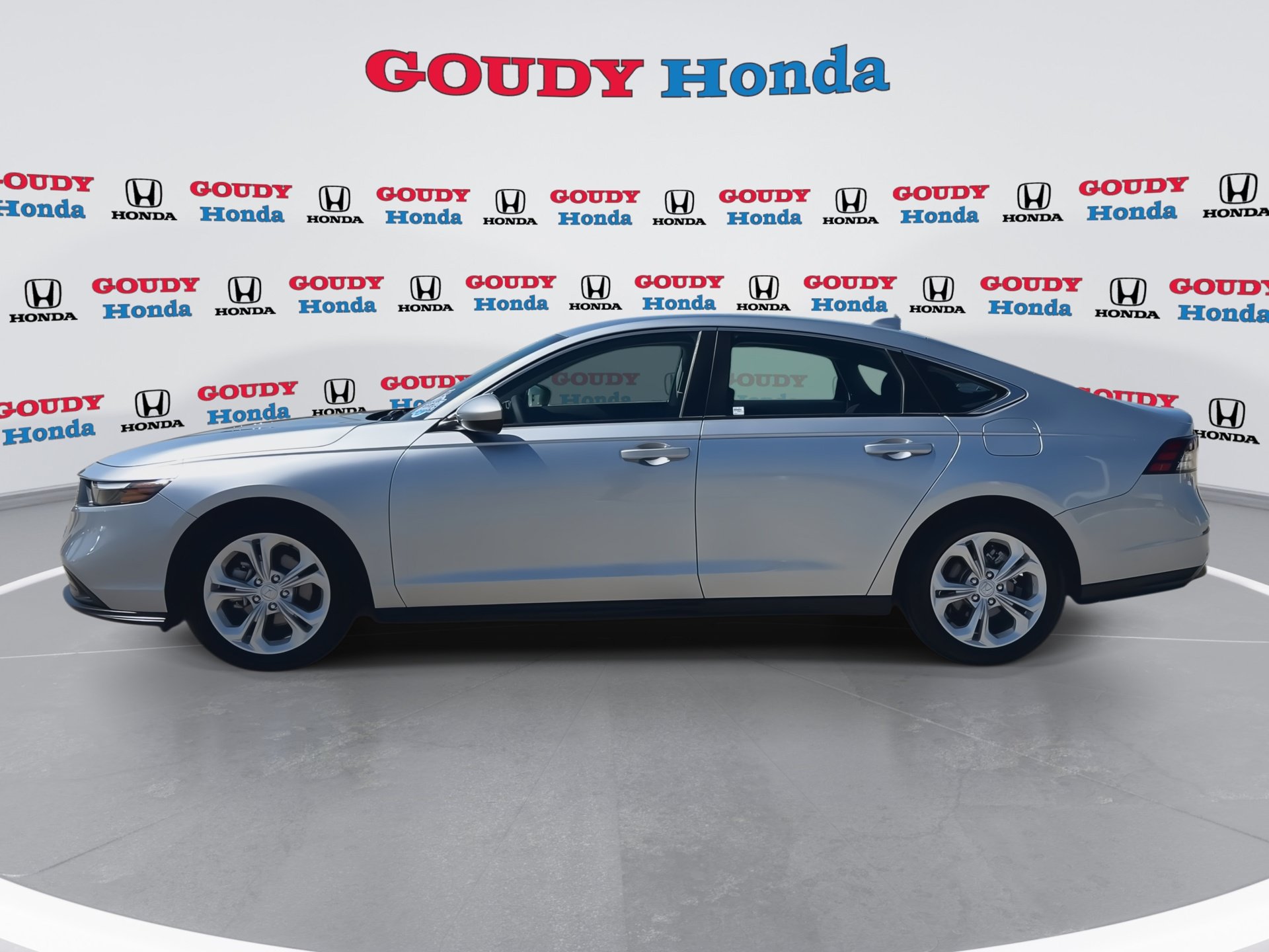 Certified 2025 Honda Accord LX image 5