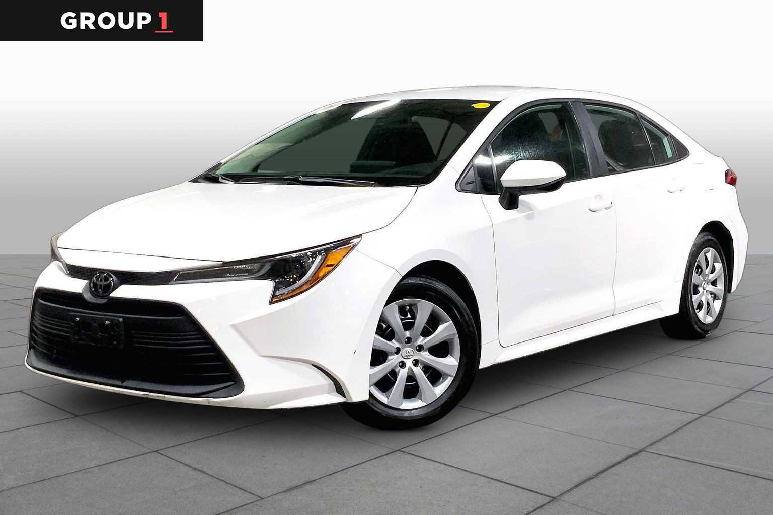 Used 2023 Toyota Corolla LE image 1
