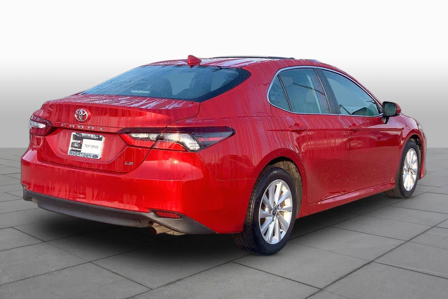 Used 2024 Toyota Camry LE FWD image 12