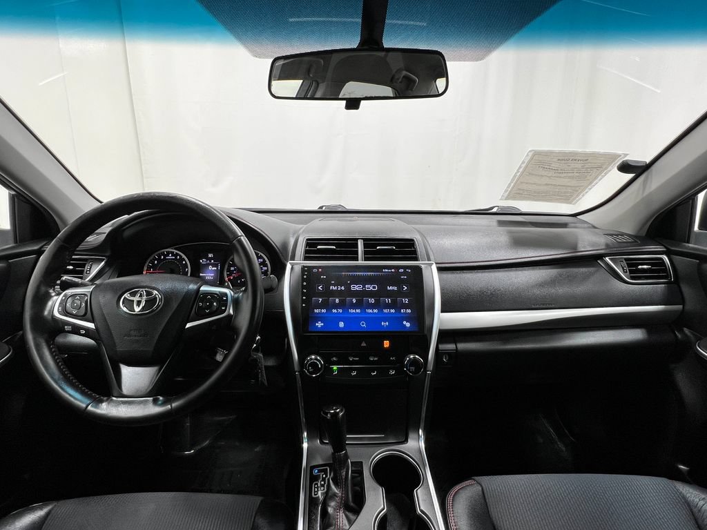 Used 2016 Toyota Camry SE FWD image 18