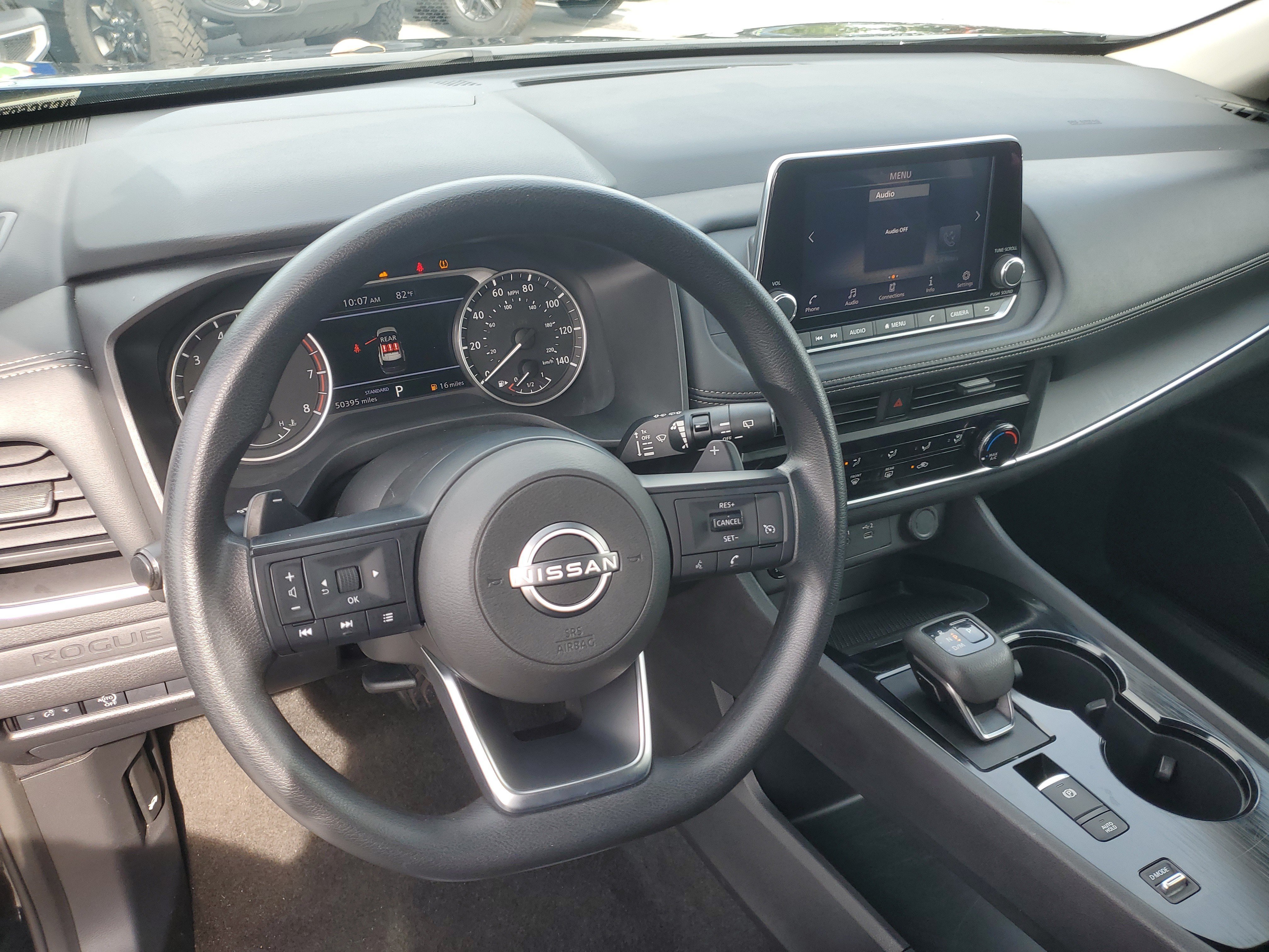 Used 2024 Nissan Rogue S FWD image 15