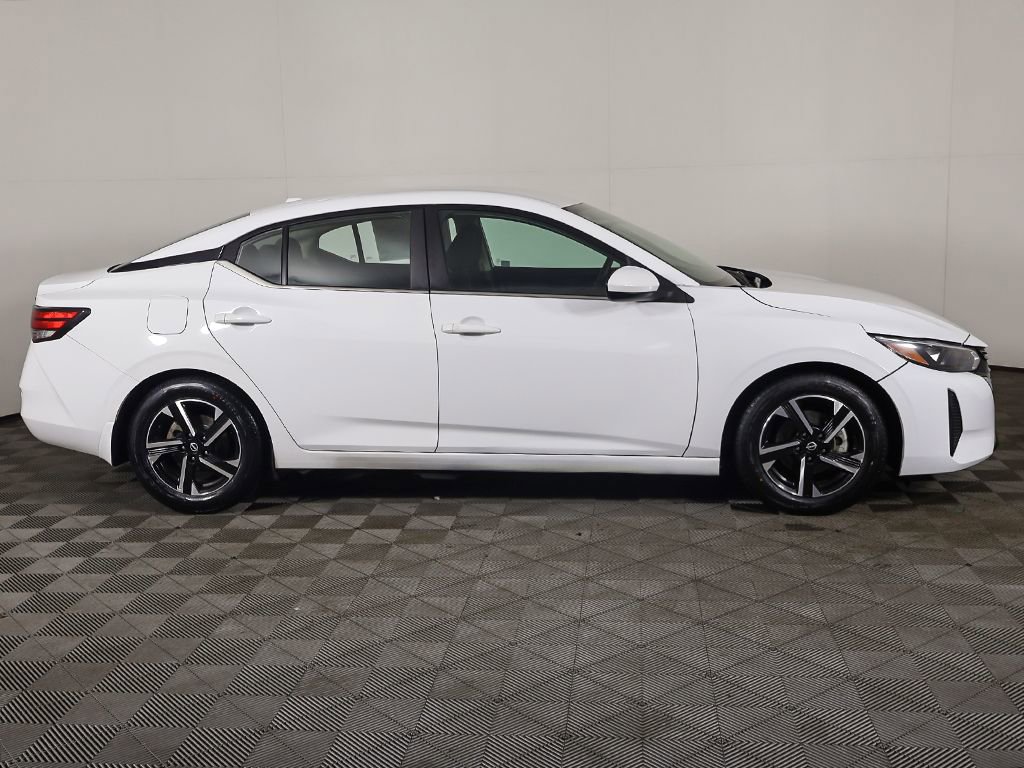 Used 2024 Nissan Sentra SV image 16