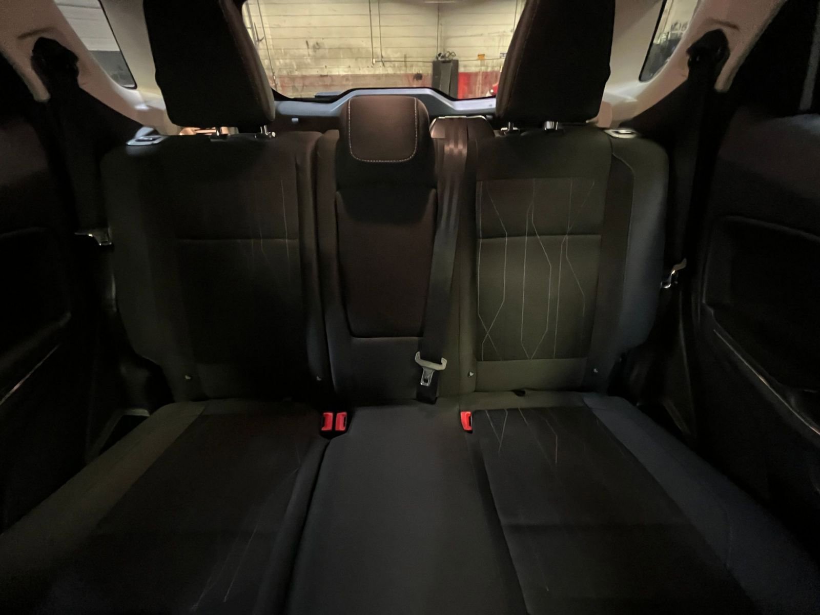 Used 2020 Ford EcoSport SE w/ SE Convenience Package image 39