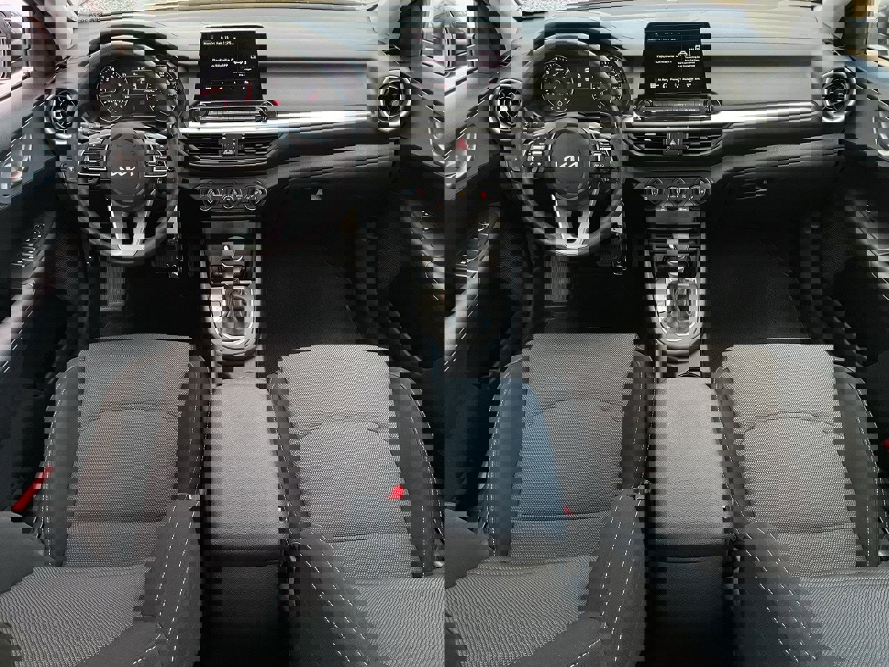 Used 2024 Kia Forte LXS w/ LXS Technology Package image 19