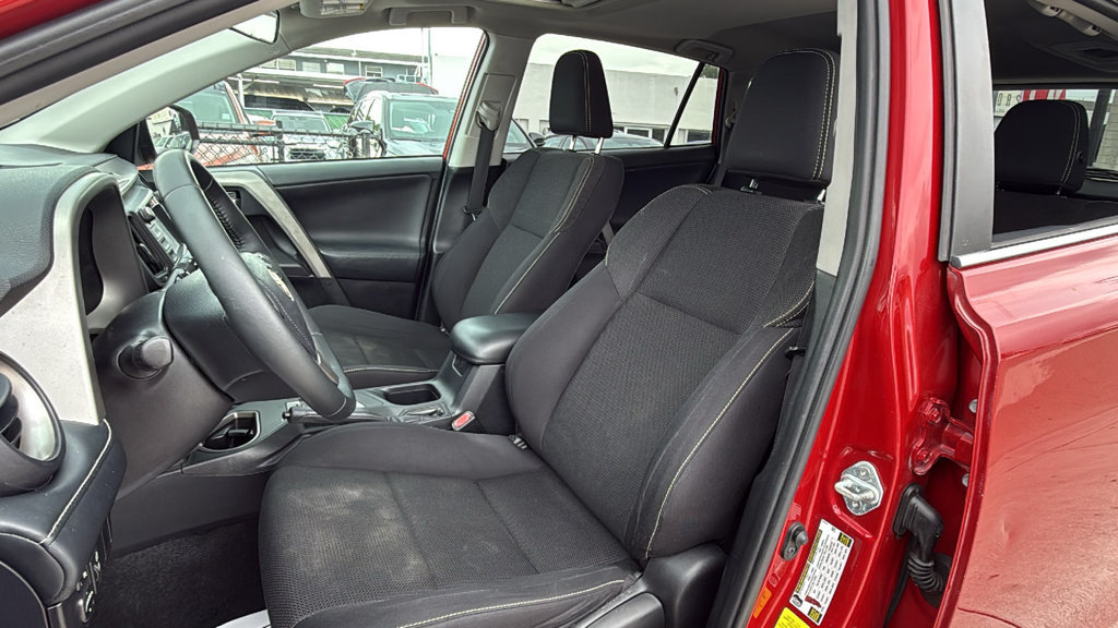 Used 2016 Toyota RAV4 XLE FWD image 21