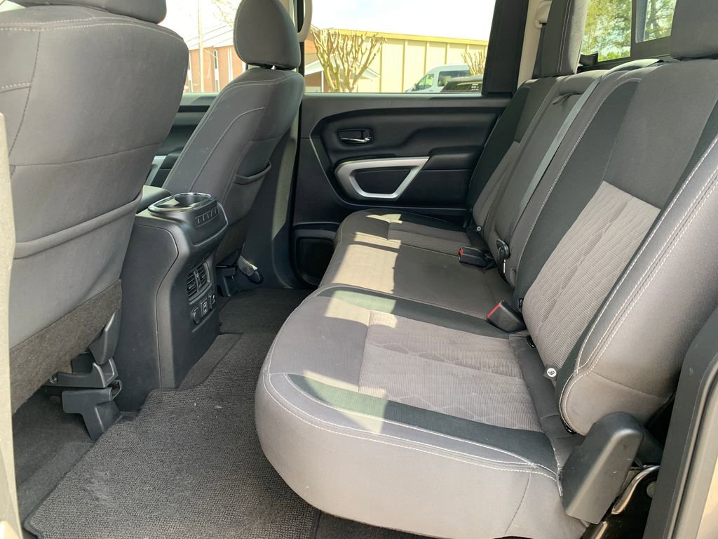Used 2023 Nissan Titan SV w/ SV Convenience Package image 20