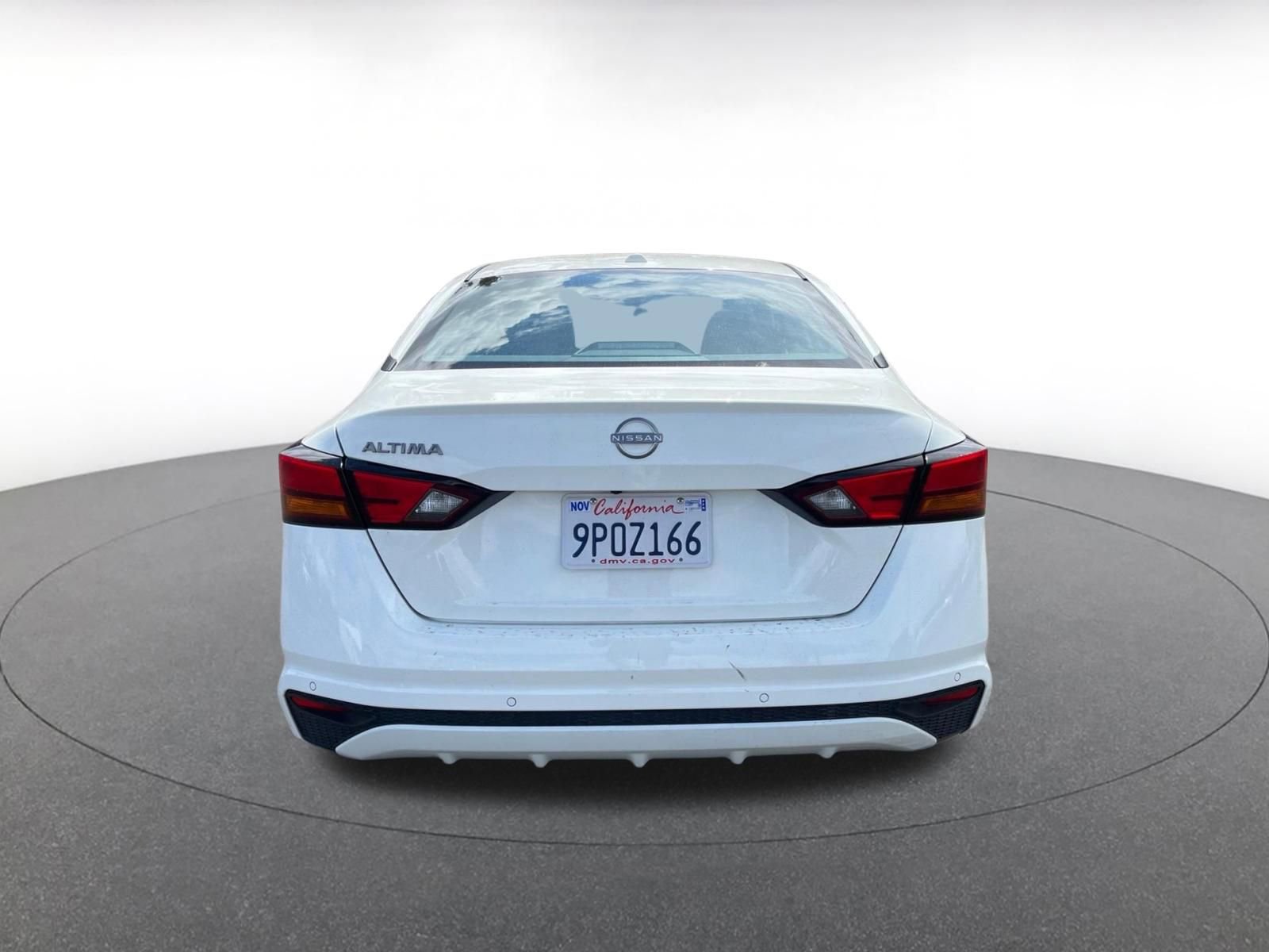 Used 2025 Nissan Altima 2.5 SV FWD image 6