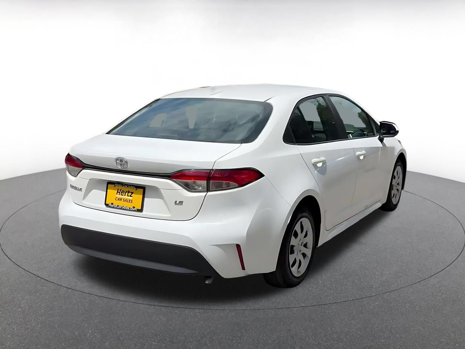 Used 2025 Toyota Corolla LE FWD image 13
