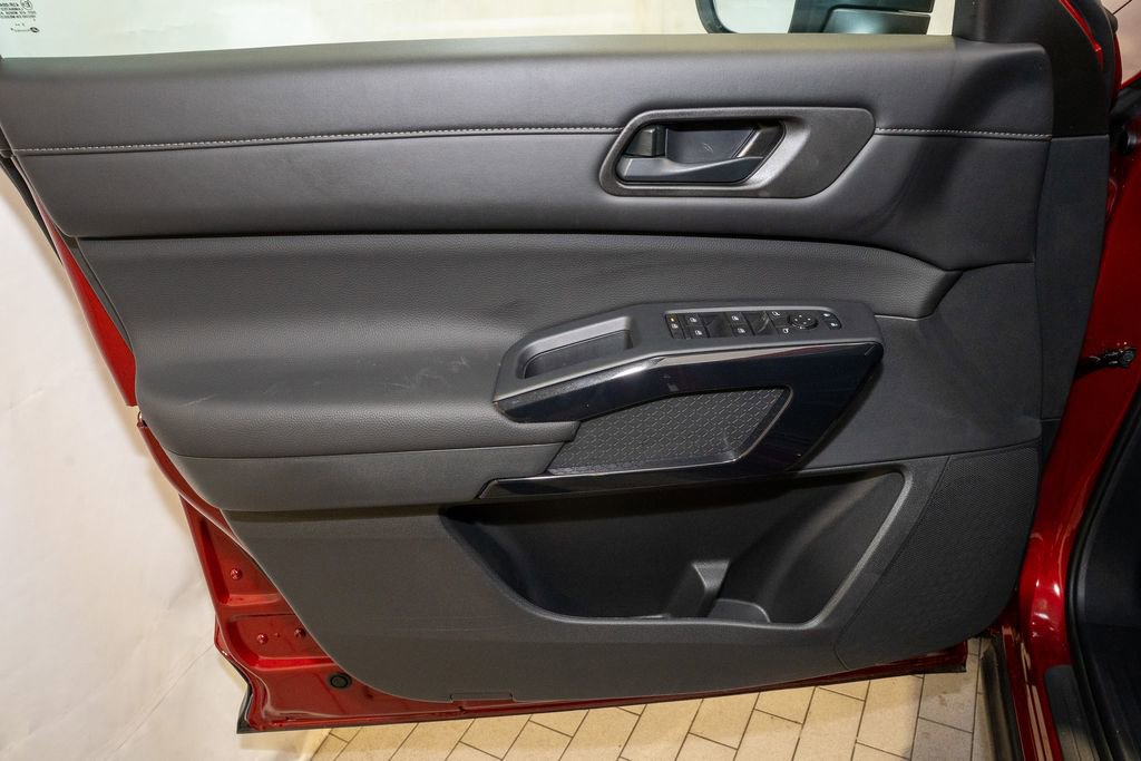 New 2026 Nissan Pathfinder SV image 14