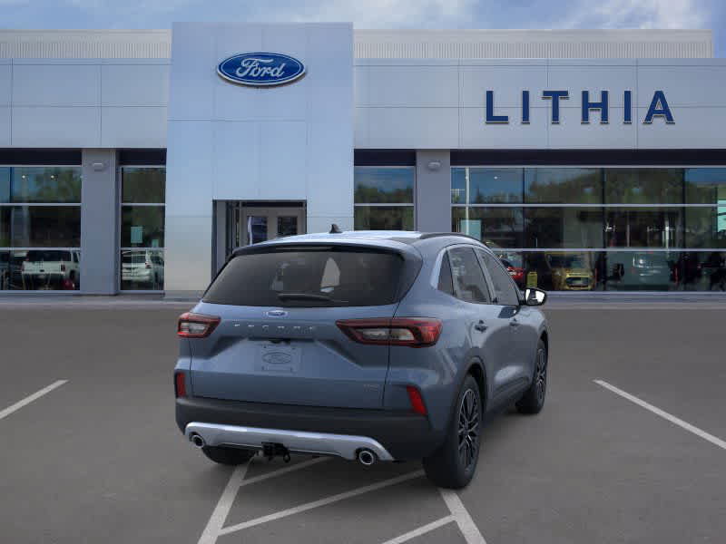 New 2026 Ford Escape SE w/ Class II Trailer Tow Package FWD image 8
