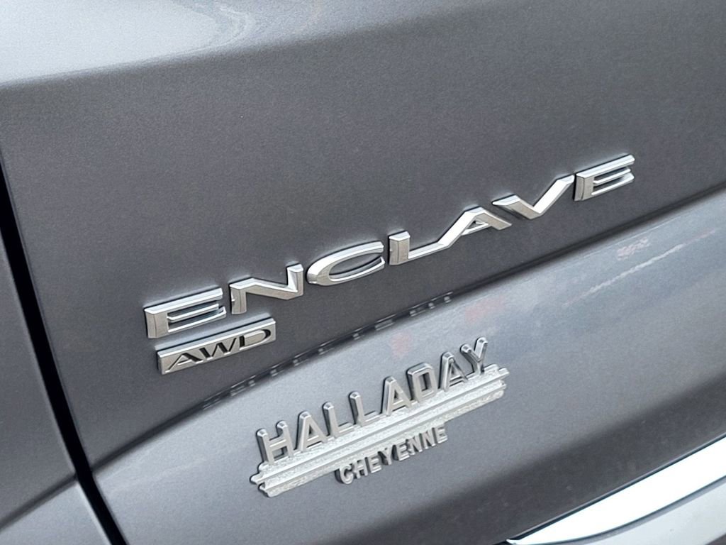 Used 2020 Buick Enclave Avenir w/ Avenir Technology Package AWD/4WD image 8