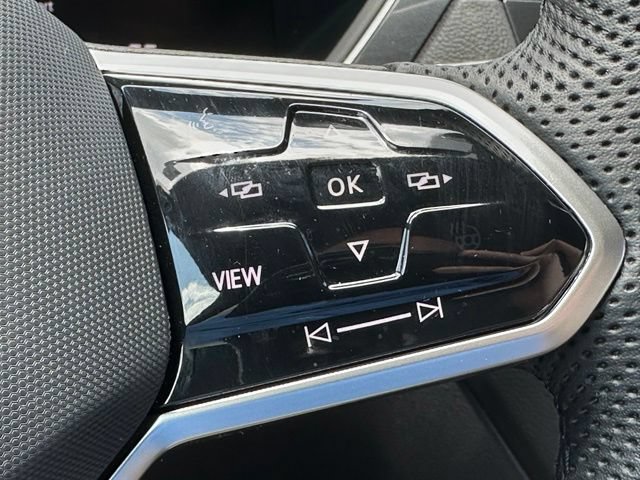 Used 2024 Volkswagen Tiguan SE R-Line FWD image 16