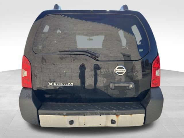 Used 2015 Nissan Xterra X image 5