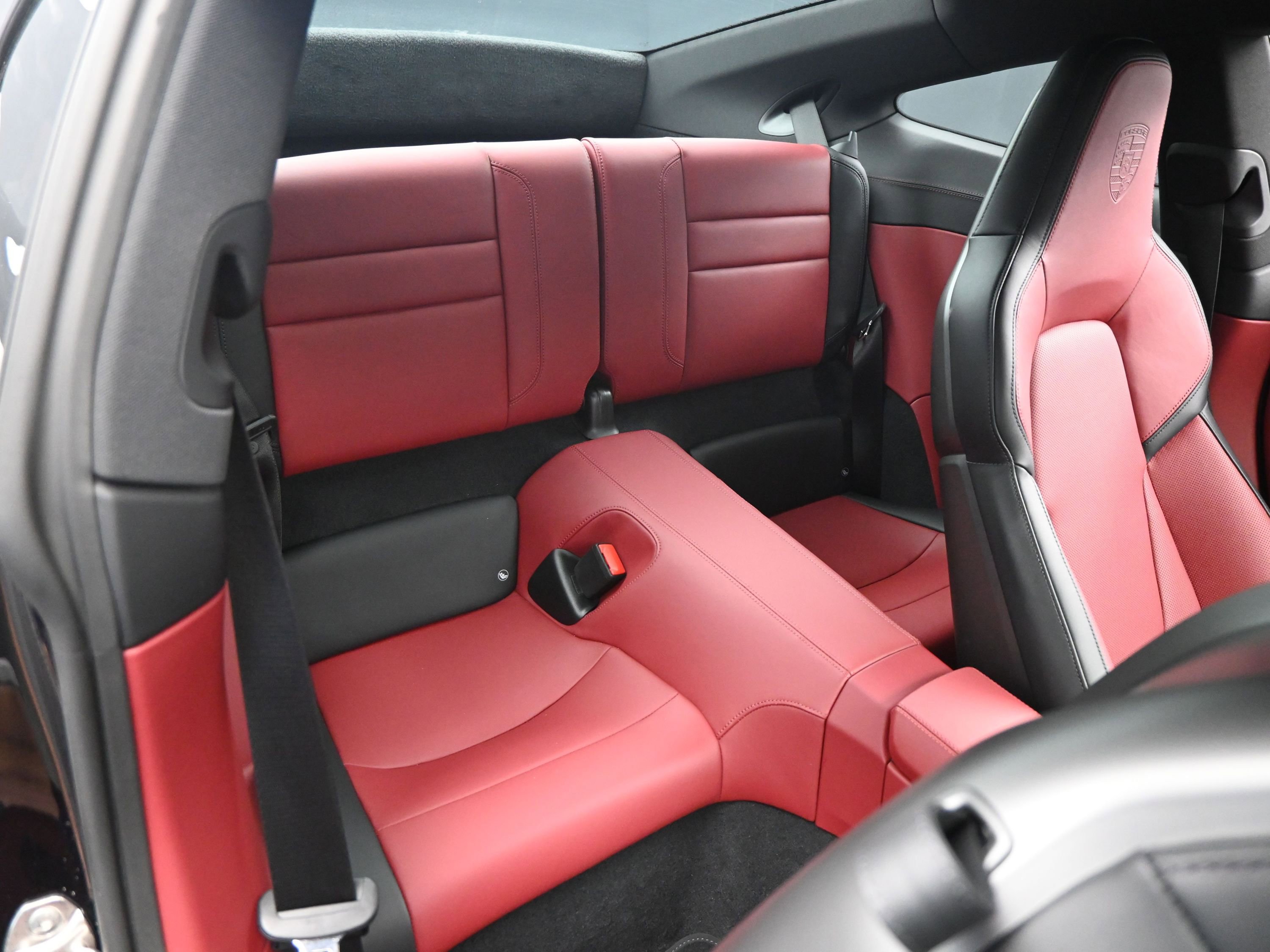 Certified 2025 Porsche 911 Carrera image 10