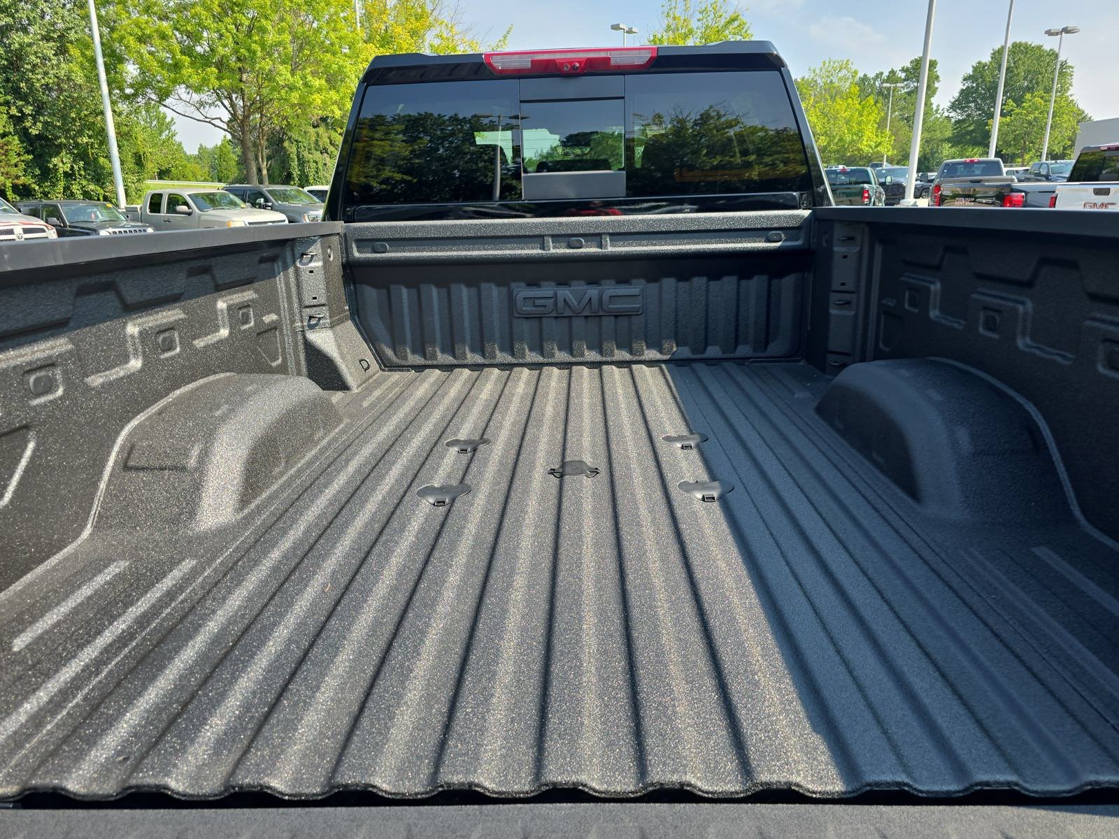 New 2026 GMC Sierra 2500 Denali w/ Denali Reserve Package AWD/4WD image 13