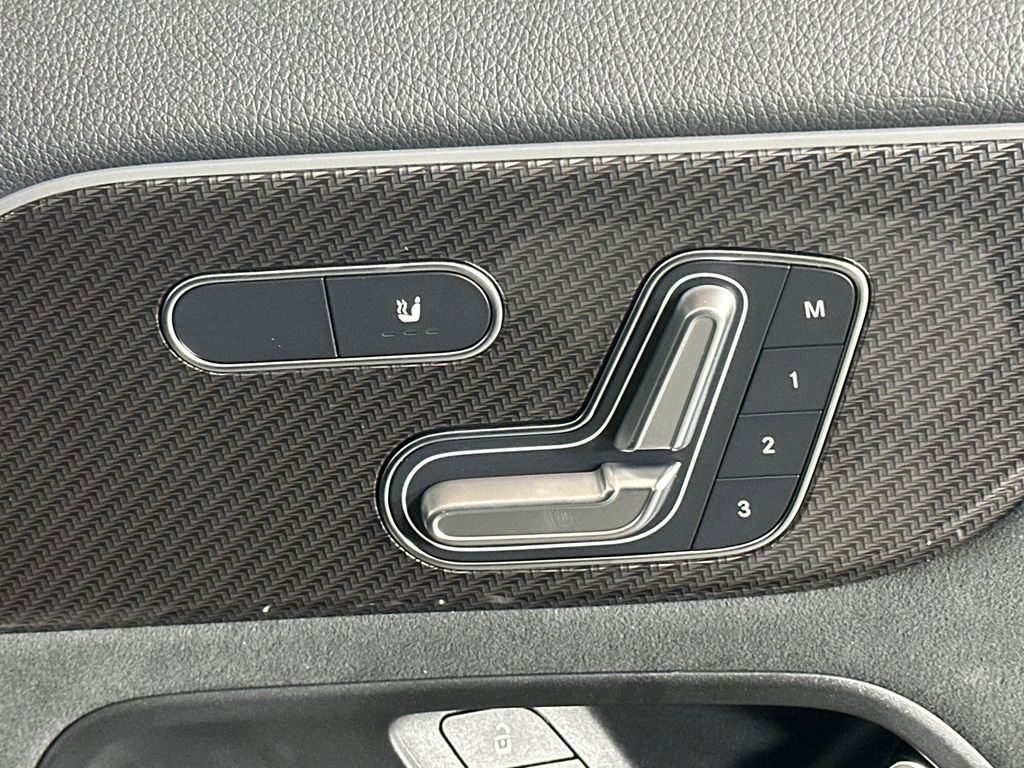 Certified 2025 Mercedes-Benz GLA 35 AMG 4MATIC image 16