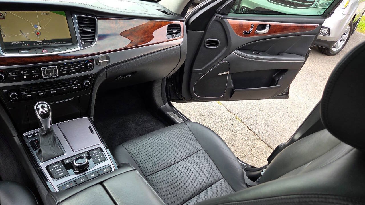 Used 2015 Hyundai Equus Signature RWD image 40