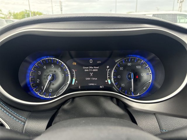 Used 2021 Chrysler Pacifica Touring-L AWD/4WD image 11