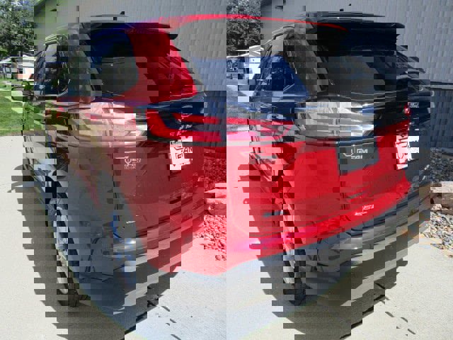 Used 2023 Ford Edge SEL w/ Convenience Package image 5